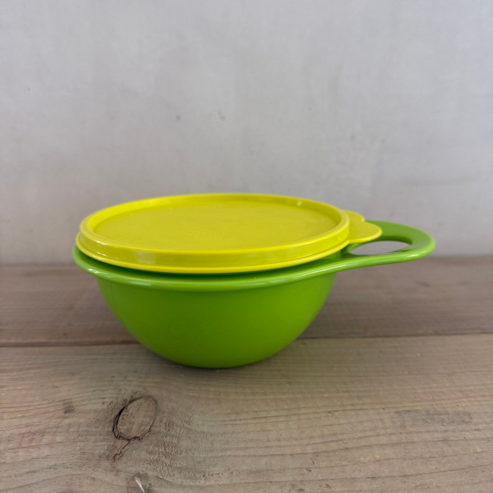 Gebruikt! Tupperware schaaltje wonderkom 600 ml kom bakje, Ophalen of Verzenden, Zo goed als nieuw