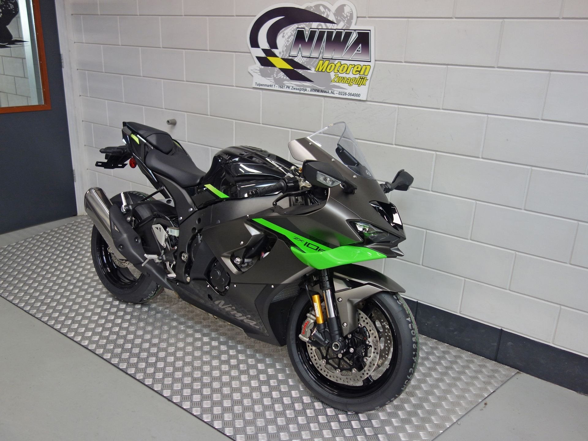 Kawasaki ZX 10R, Motoren, Super Sport, 998 cc, Gebruikt, Bedrijf