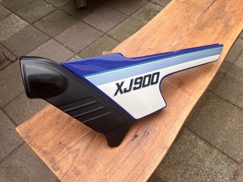 Rechter zijkap Yamaha XJ 900 F, Motoren, Onderdelen | Yamaha, Ophalen of Verzenden, Gebruikt