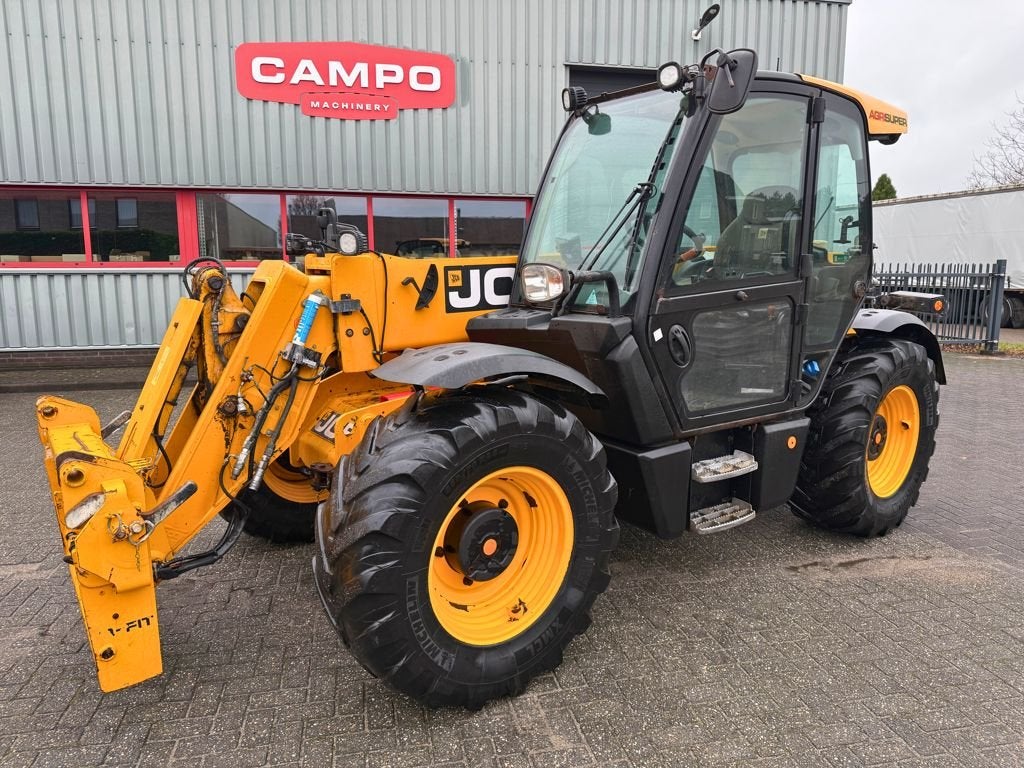JCB 541-70 Agri Super, Verreiker