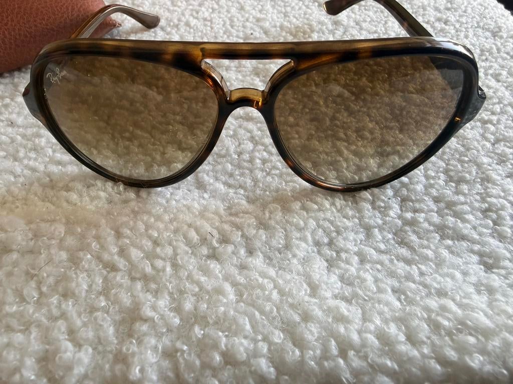 Zonnebril RayBan RB4125 CATS5000, Ophalen of Verzenden, Zo goed als nieuw, Bruin, Ray-Ban