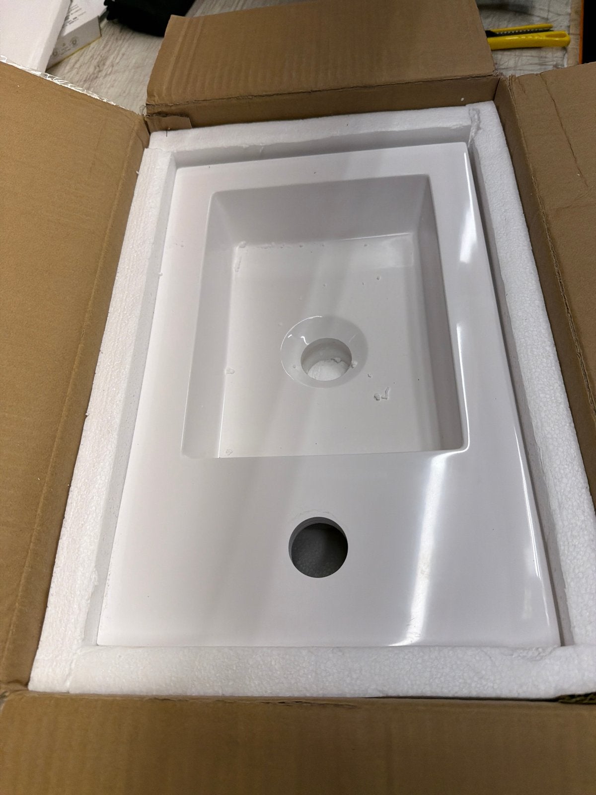 Nieuwe witte wastafel 40x25,5 cm - Ideaal voor kleine ruimte, Overige stijlen, Nieuw, Ophalen of Verzenden, Wit