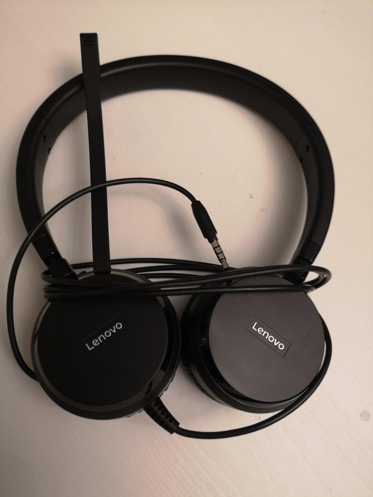 Lenovo bedrade koptelefoon met microfoon, Ophalen of Verzenden, Gebruikt, Op oor (supra aural), Overige merken