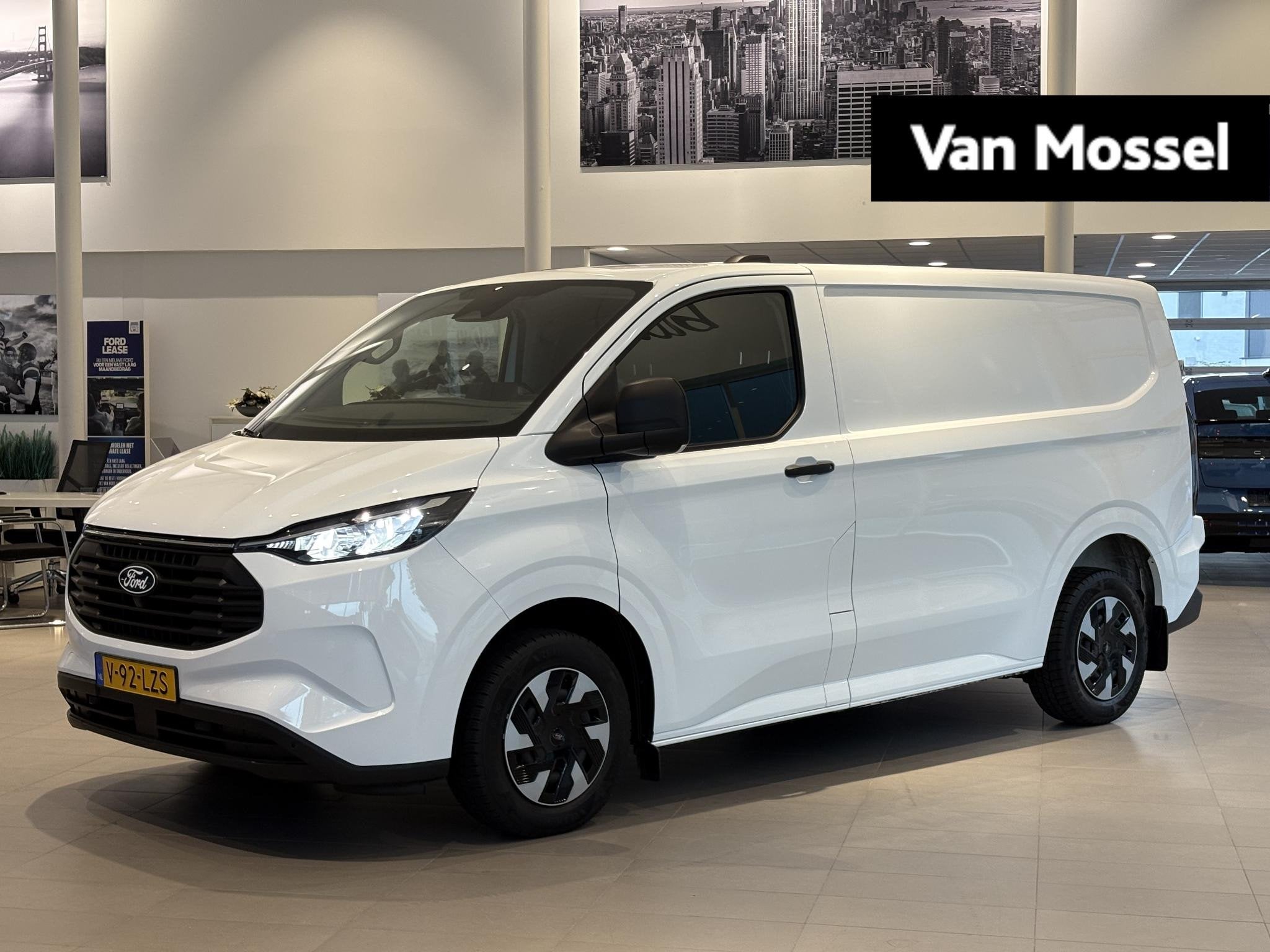 Ford Transit Custom 320 2.5 PHEV L1H1 Trend | CAMERA | CARPL