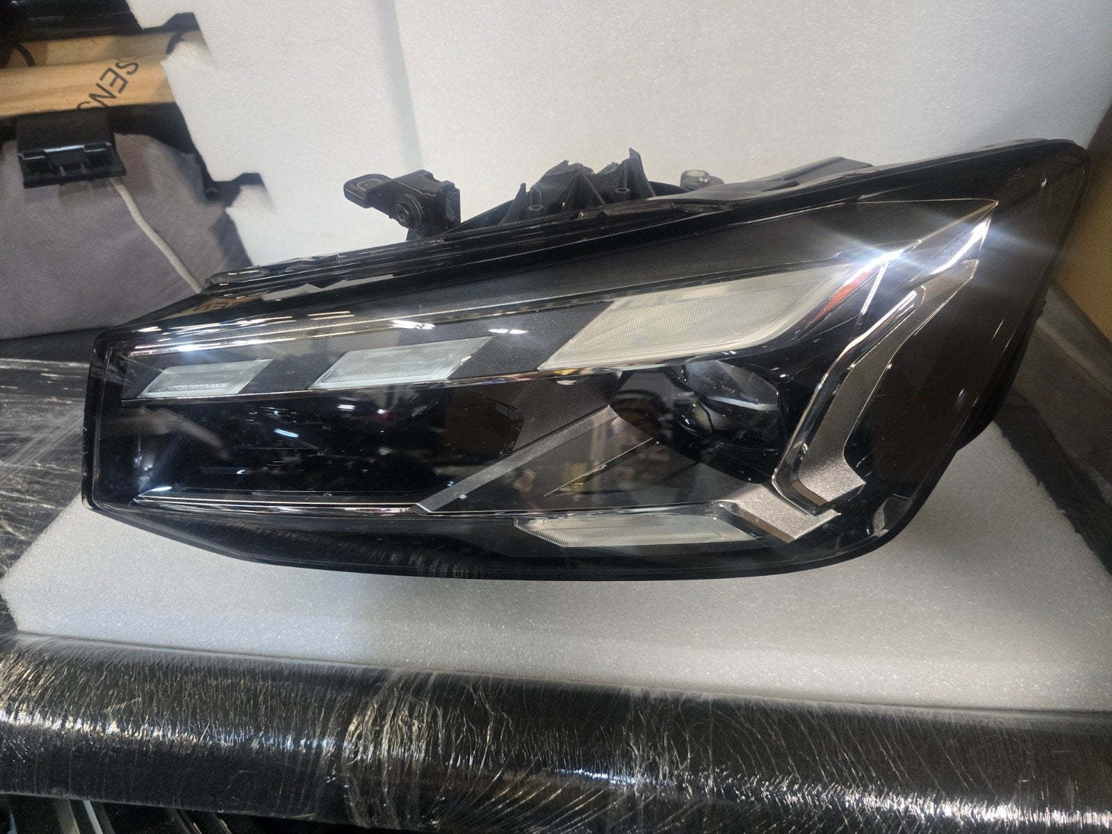 Koplamp Matrix links Audi Q2 81A facelift bj 2020-heden, Auto-onderdelen, Verlichting, Audi, Gebruikt, Excellence, Ingolstadt