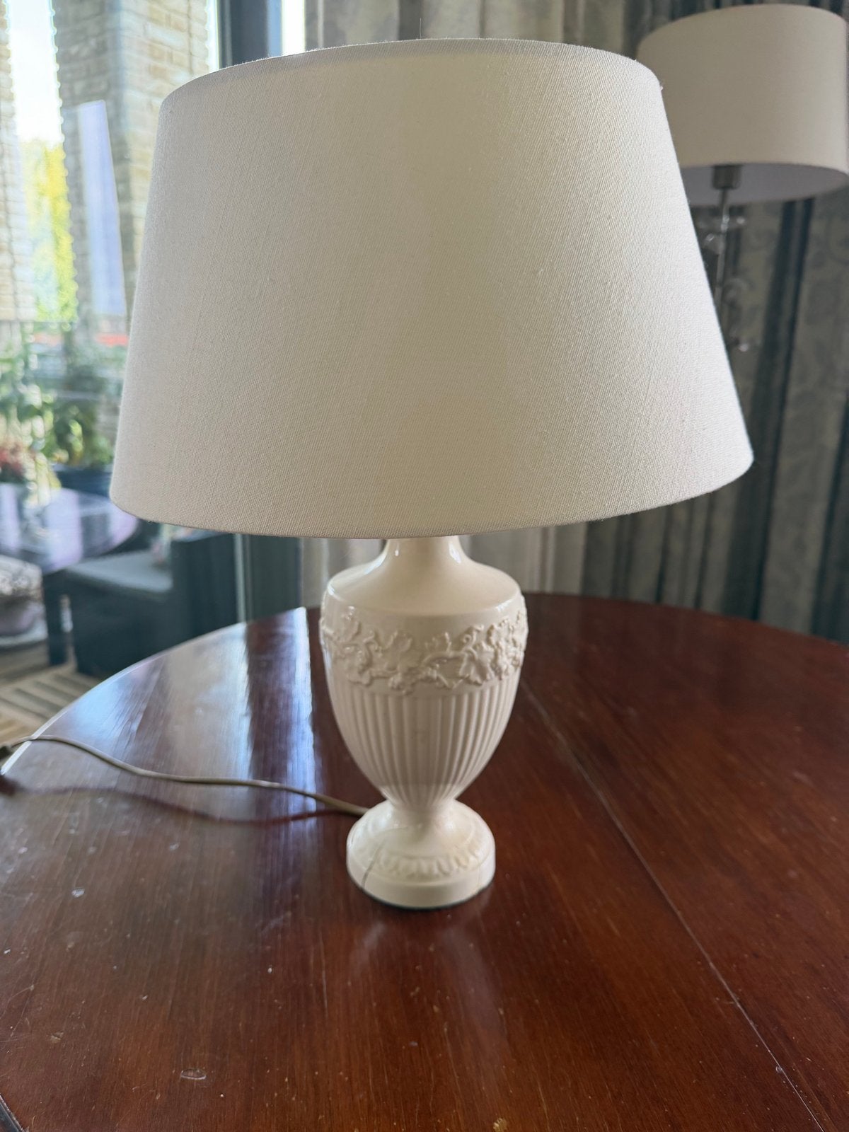 Wedgwood tafellamp met gelijmde voet, Ophalen of Verzenden