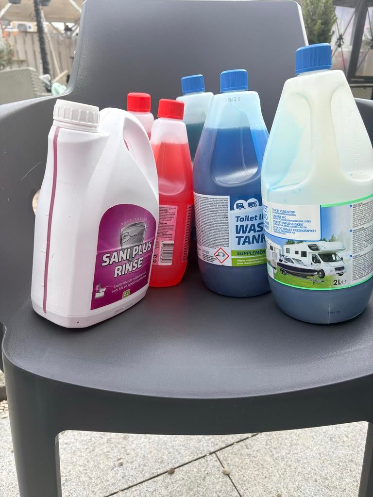 Toiletvloeistoffen voor camper/caravan - alles voor €10, Caravans en Kamperen, Ophalen, Gebruikt