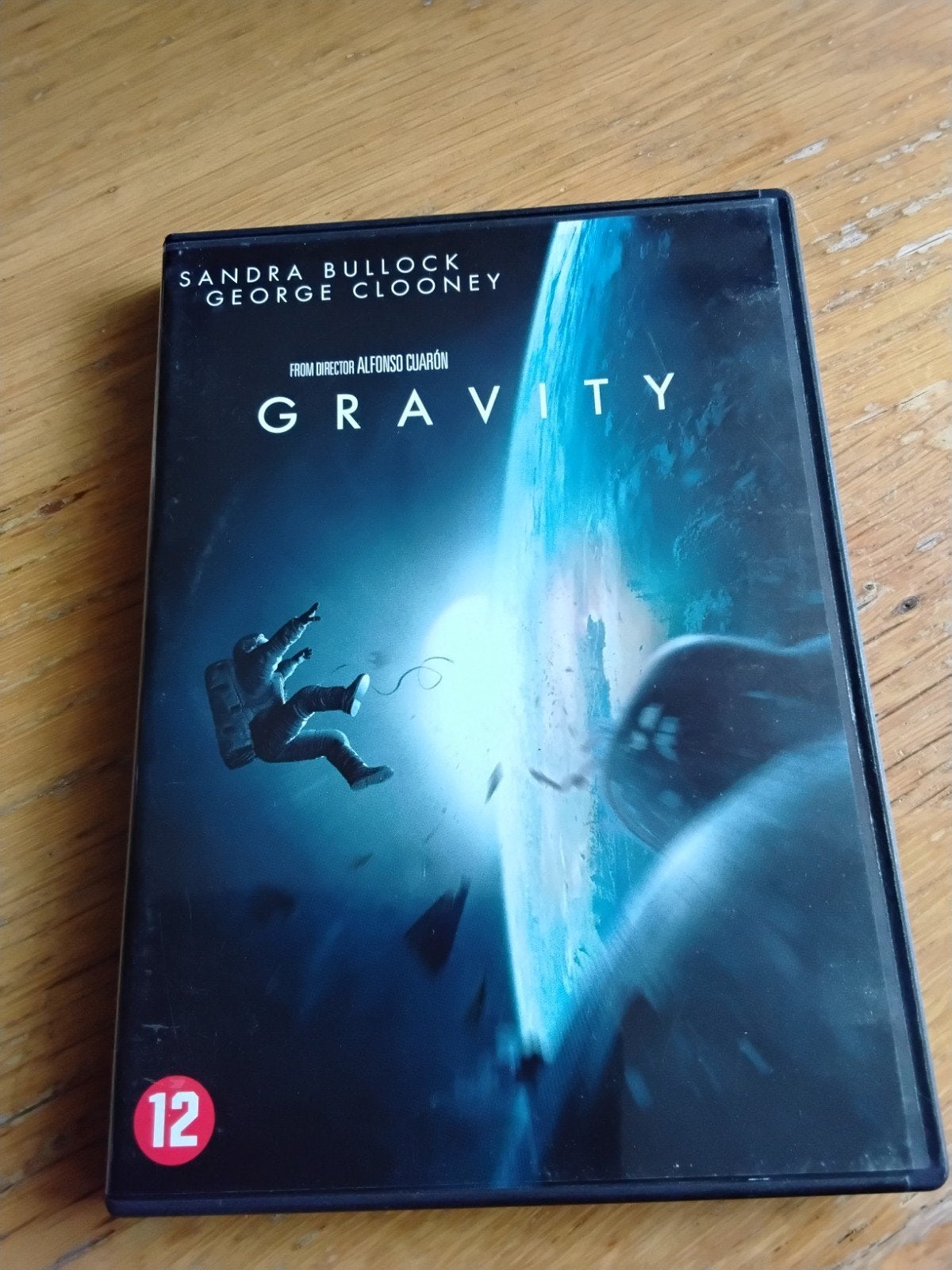 Gravity, Vanaf 12 jaar, Ophalen, Zo goed als nieuw