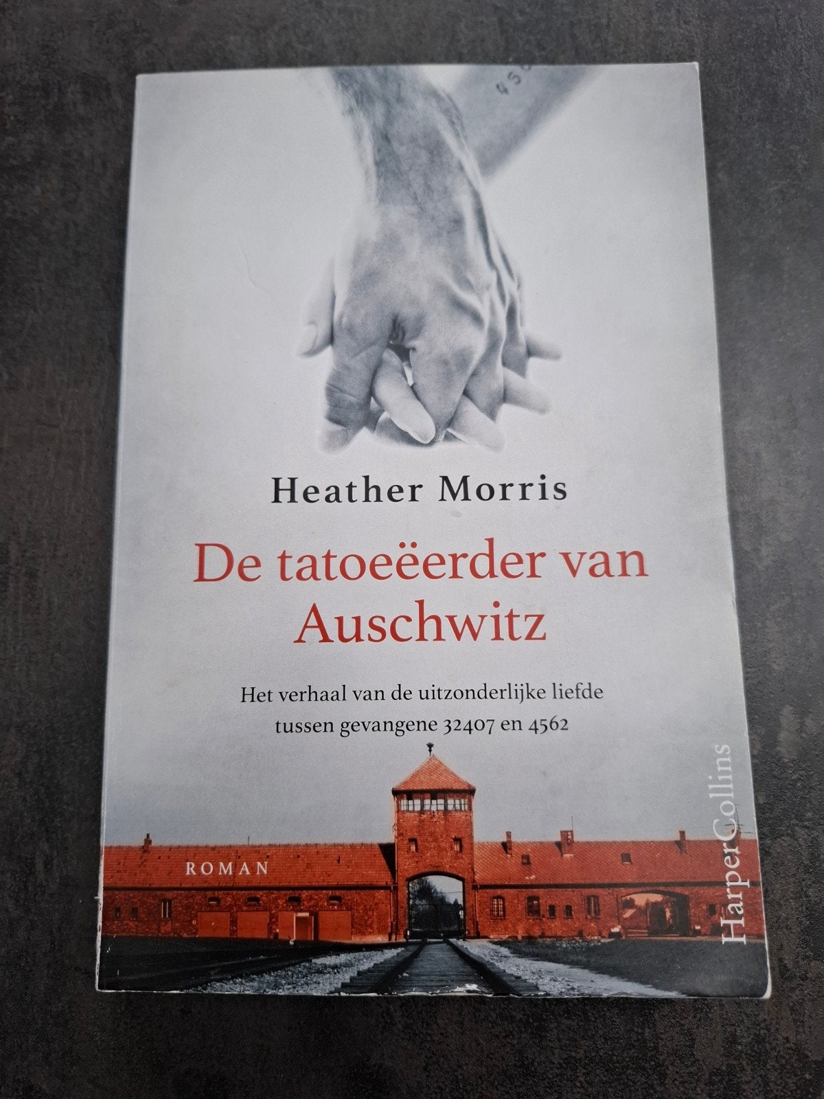 Heather Morris - De tatoeëerder van Auschwitz, Ophalen of Verzenden, Gelezen, Heather Morris