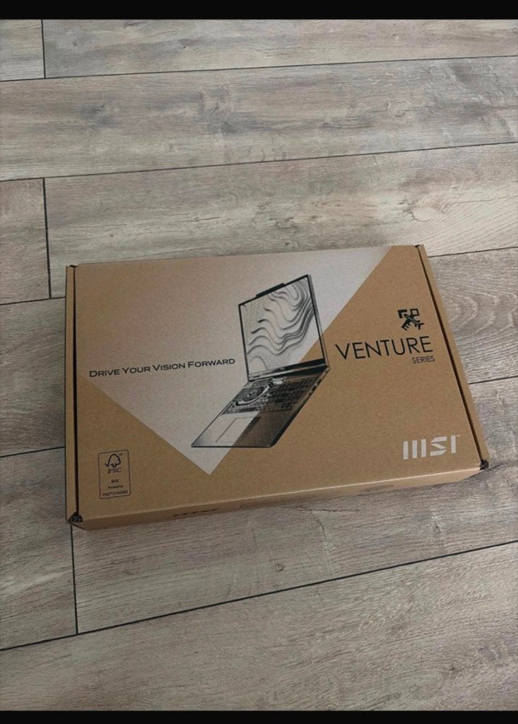 MSI Venture 14 AI A2HMG | Ultra 7 255H | 32GB RAM | 1TB SSD, Spelcomputers en Games, Games | Pc, Zo goed als nieuw, Overige genres