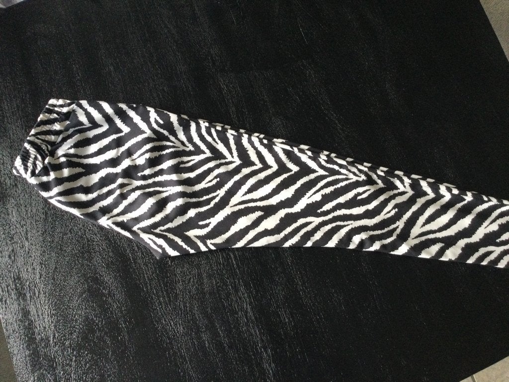 Prachtige nette zwart/ wit damesbenen maat S ENVY collection, Envy collection, Meerkleurig, Ophalen of Verzenden, Zo goed als nieuw