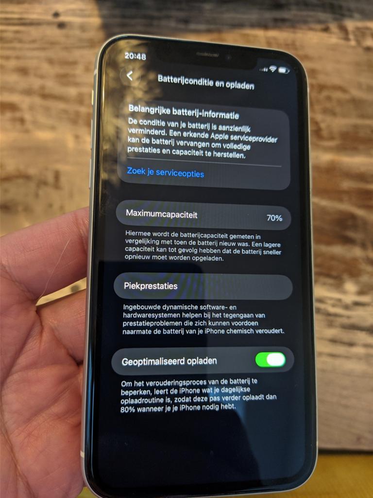 Nette iPhone 11 Wit 128 GB met LCD scherm + hoesjes, Wit, Zonder simlock, Zonder abonnement, 128 GB