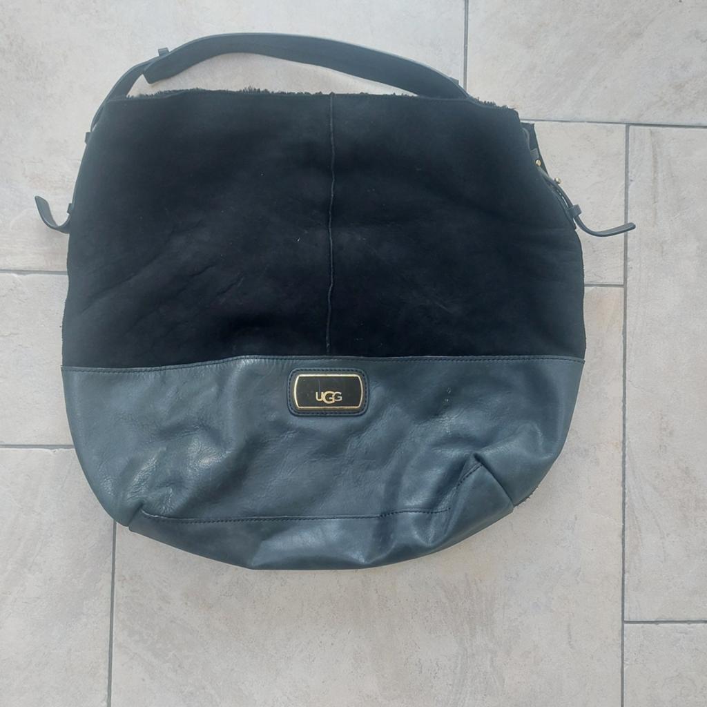 Mooie zwarte UGG Tas, Ophalen of Verzenden, Zo goed als nieuw, Schoudertasje