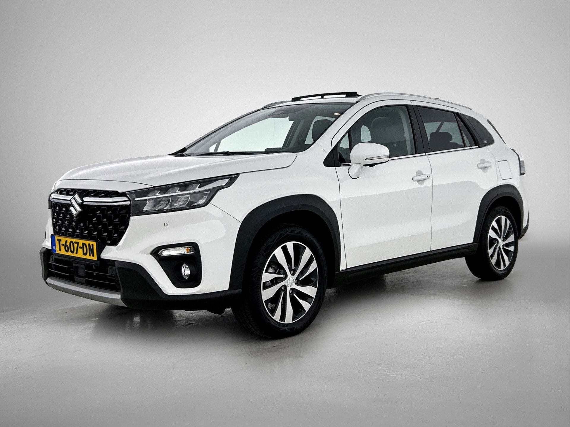 Suzuki S-Cross 1.4 Boosterjet Style Smart Hybrid | Apple Car, Voorwielaandrijving, Stof, Gebruikt, 4 cilinders
