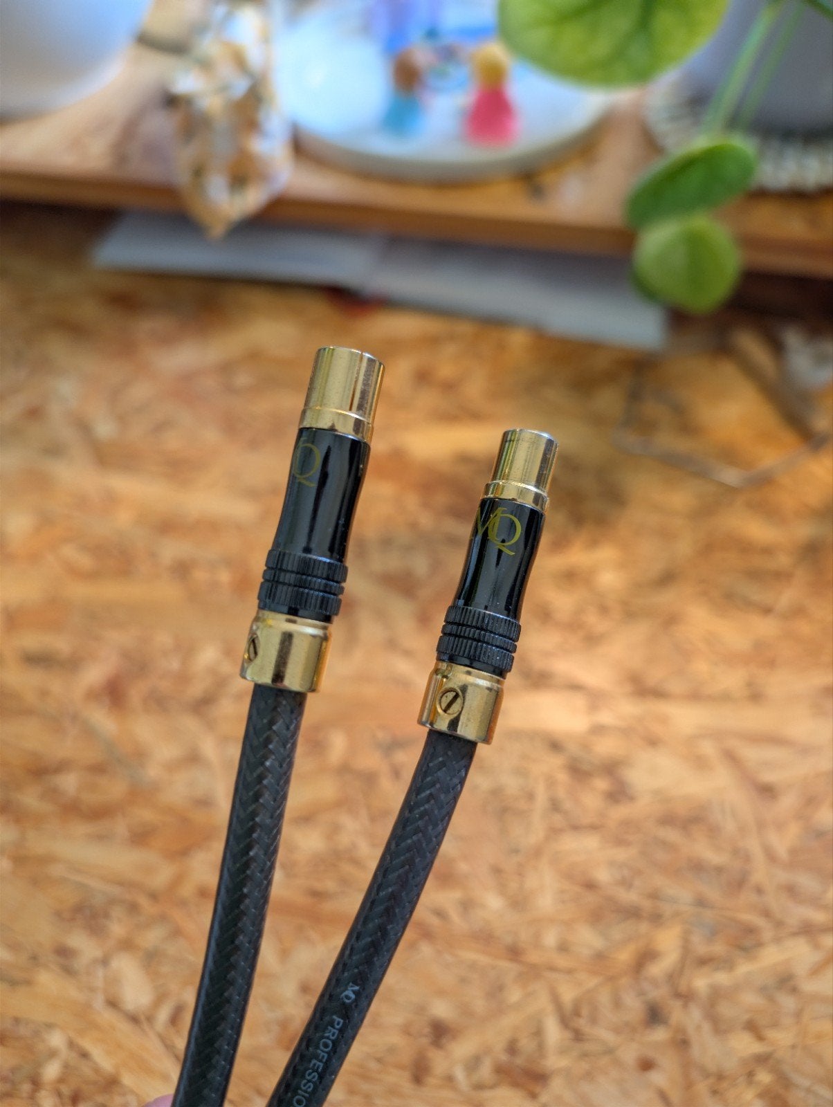 MQ coax kabel 13 meter, Audio, Tv en Foto, Audiokabels en Televisiekabels, Ophalen of Verzenden, 10 meter of meer, Coaxiale kabel
