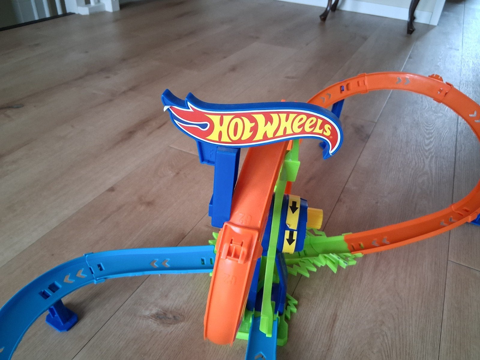 Hot Wheels Racebaan Inklapbaar - Compact en Vol Actie!, Ophalen, Opwindmechanisme, Hot Wheels, Met looping