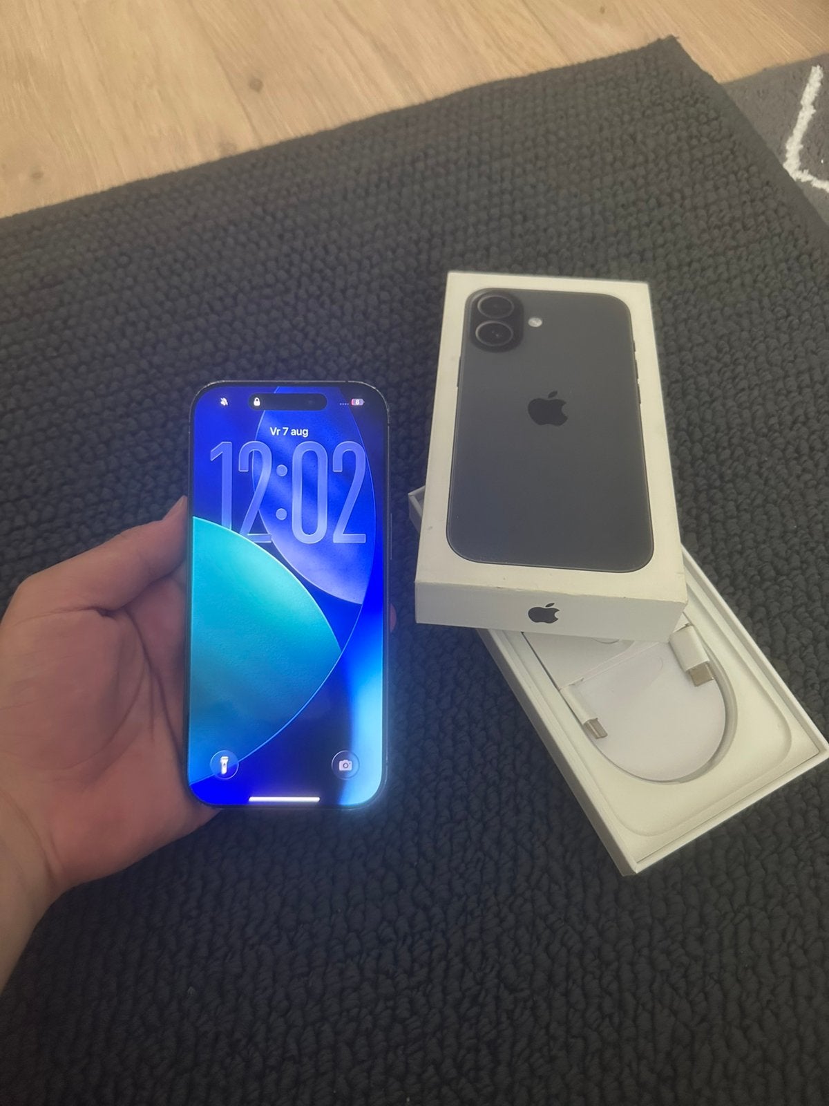 iPhone 17 256gb 96% batterij + doos & oplader | achter barst, Ophalen of Verzenden, Zo goed als nieuw, Zwart, 256 GB