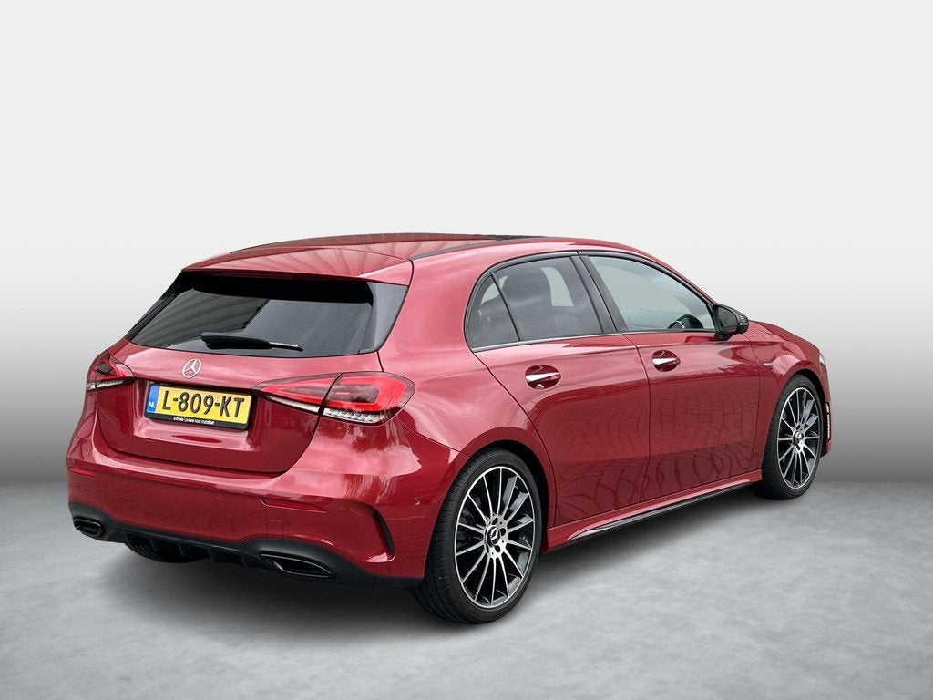 Mercedes-Benz A-klasse 180 AMG EDITION | Panoramadak | Memor, 136 pk, Gebruikt, 4 cilinders, Automatische klimaatregeling