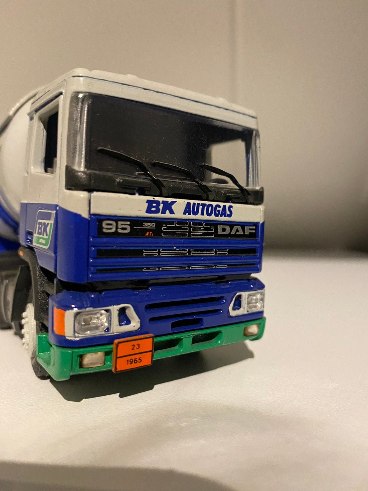Daf met gas trailer super staat, Ophalen of Verzenden, Zo goed als nieuw, Bus of Vrachtwagen, Lion Toys