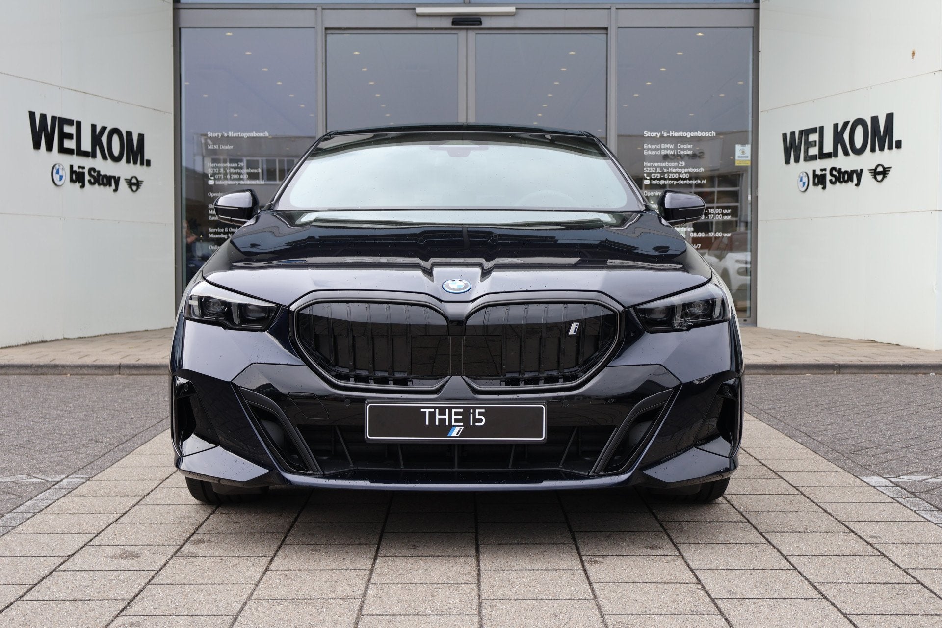 BMW i5 eDrive40 M Sport / Trekhaak / Panoramadak / Harman Ka, Automaat, 2095 kg, Achterwielaandrijving, LED verlichting