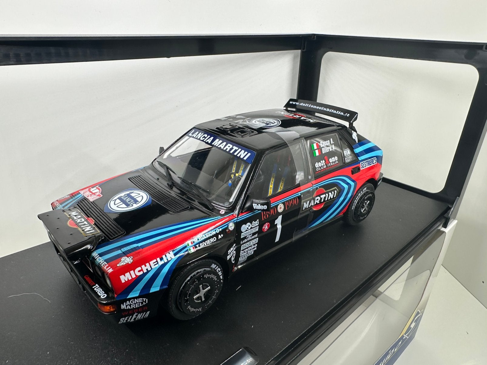 SOLIDO 1:18 LANCIA DELTA HF INTEGRALE TRIBUTE TO M.BIASION, Ophalen of Verzenden, Nieuw, Auto, Solido