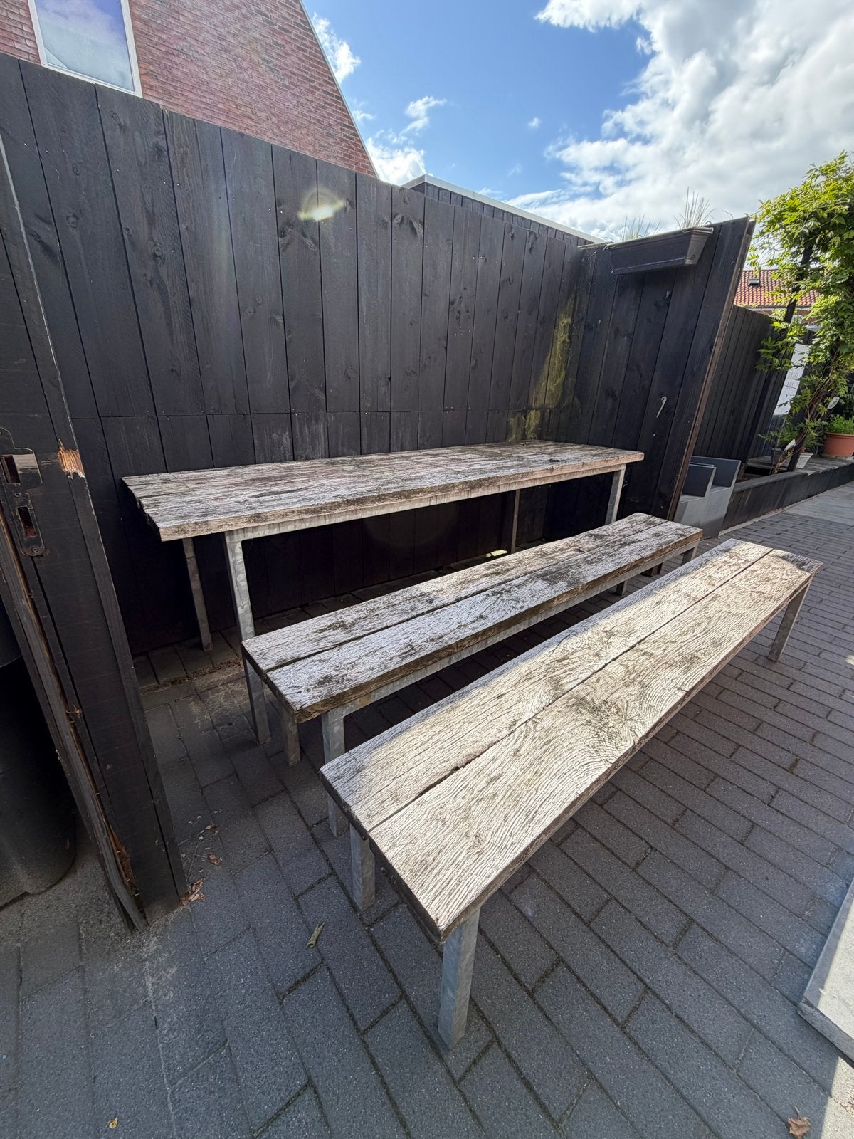 Tafel met banken,hardhout met gegalvaniseerd onderstel, Ophalen, Gebruikt, Rechthoekig, Hout