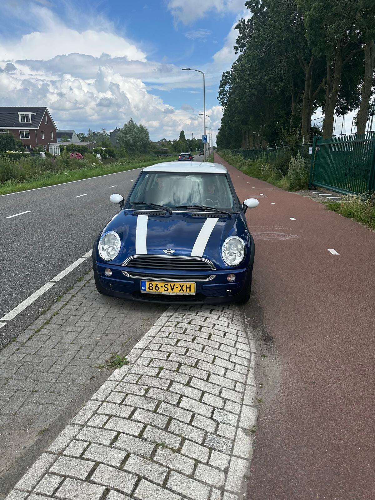 MOET NU WEG! Mini 1.6 16V ONE 2002 DYNAMO DEFECT, Mini