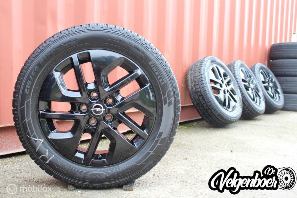 Opel Vivaro velgen + Pirelli winterbanden | 17 inch | 7,5MM!, Banden en Velgen, 17 inch, Opel, Jetze Veldstraweg 71