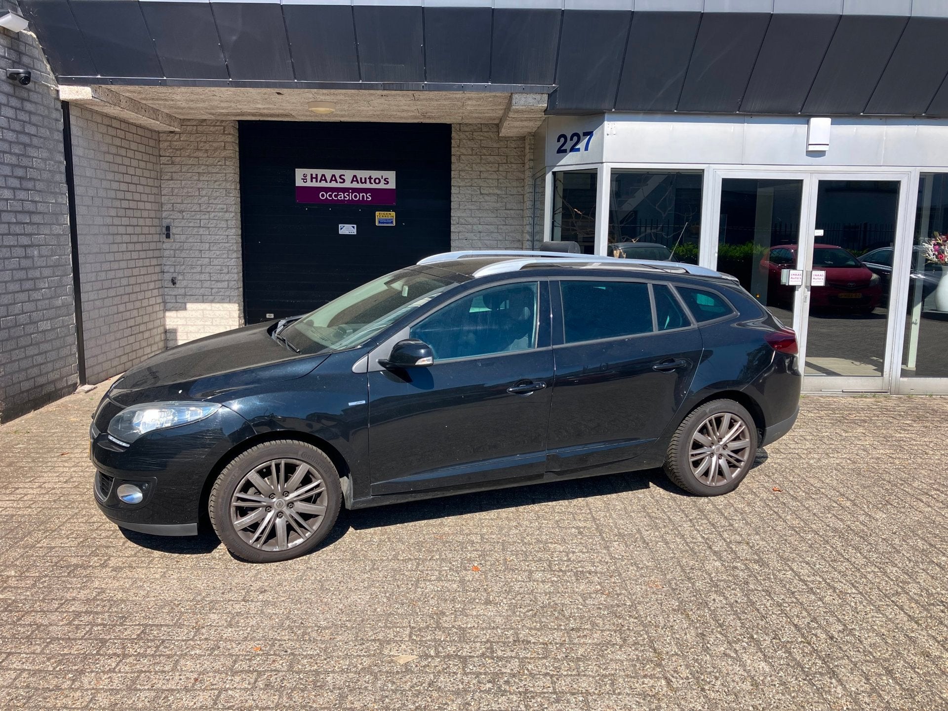 Renault Mégane Estate 1.5 dCi Bose / KOPPELING DEFECT / NAV, Auto's, Renault, Voorwielaandrijving, Euro 5, Gebruikt, Zwart