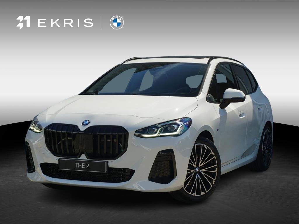 BMW 2 Serie Active Tourer 220i | M Sportpakket | Panoramadak, Stof, 156 pk, Met garantie (alle), Wit