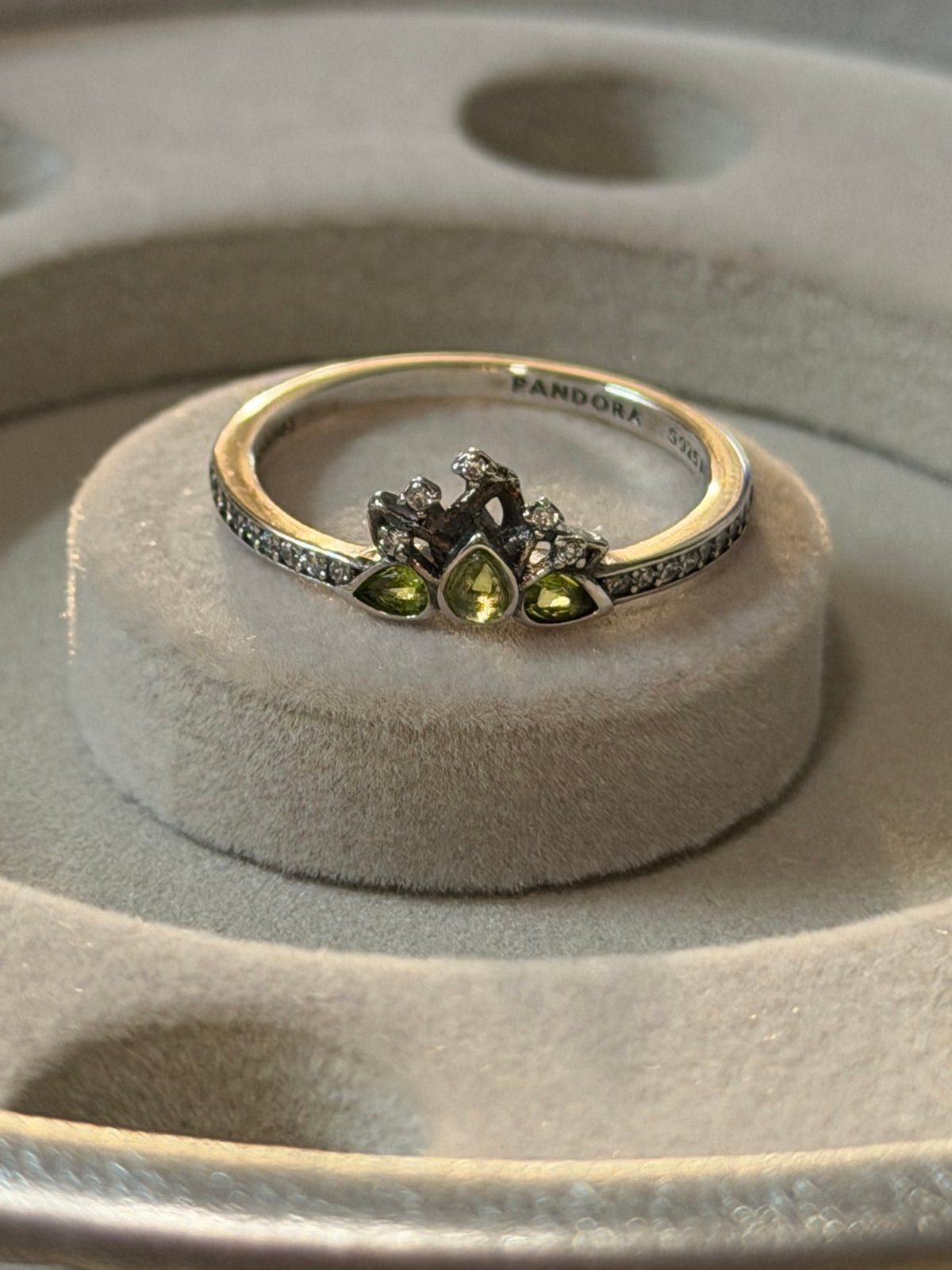 Disney Prinses Tiana Lelieblad Ring -Pandora, Sieraden, Tassen en Uiterlijk, Ringen, Met kristal, 20 of groter, Nieuw, Ophalen of Verzenden