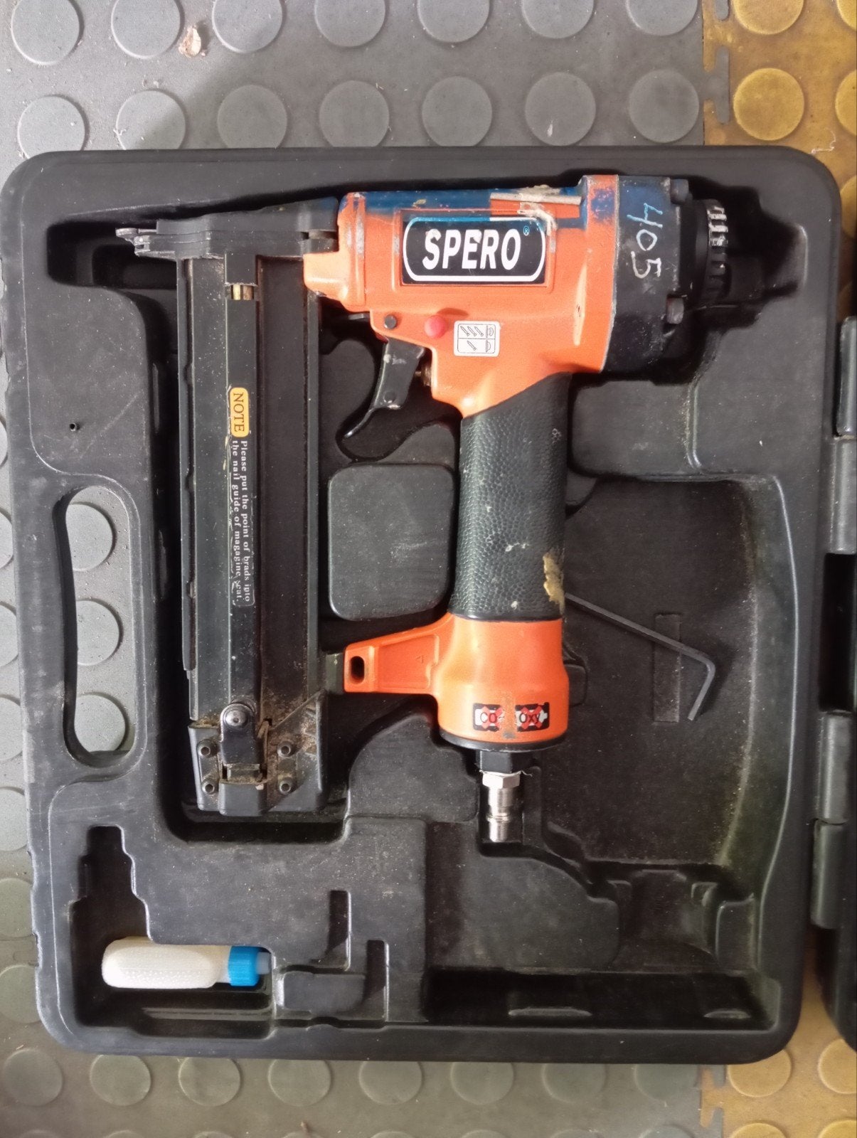 Spero tacker NF18/42-2 - Pneumatische brad tacker, Ophalen of Verzenden