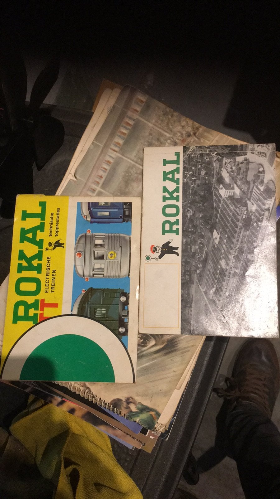Rokal catalogus en handboek, Ophalen of Verzenden, Zo goed als nieuw, 1:50 tot 1:144