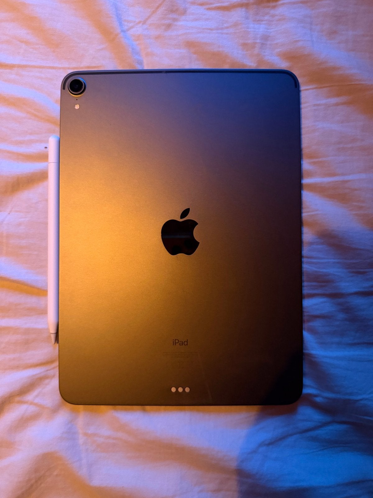 Foto 4 van Apple iPad Pro 11 inch (2020) + apple pencil