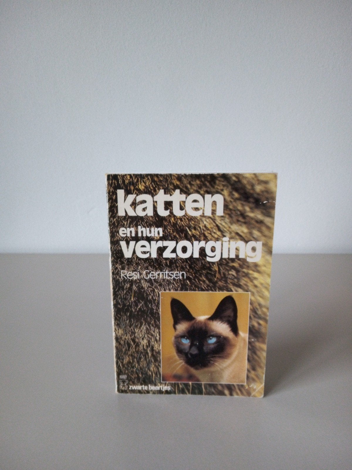 Katten en hun verzorging - Resi Gerritsen (1983), Ophalen of Verzenden, Gelezen, Katten, Resi Gerritsen