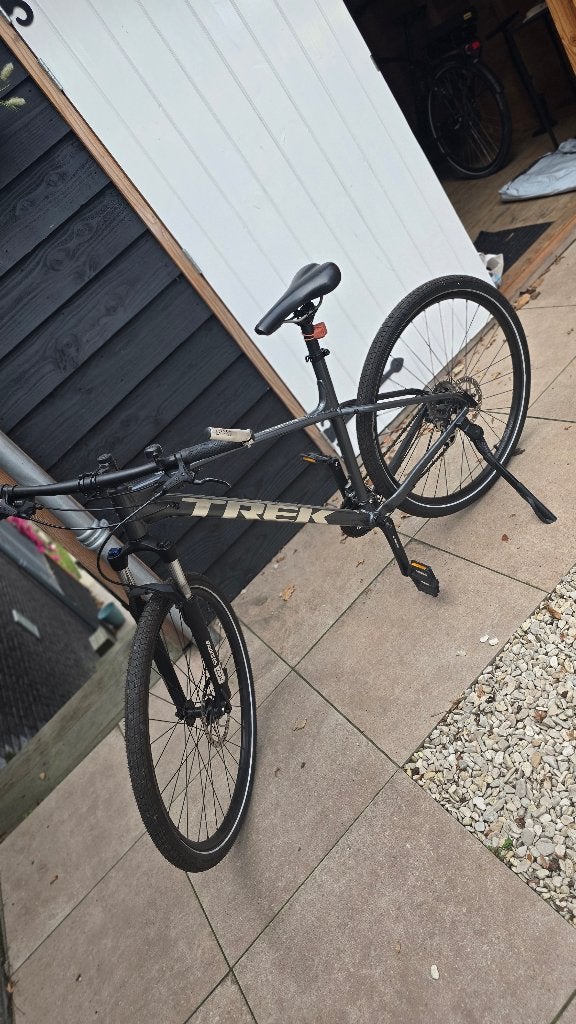 TREK mountainbike Marlin 5, Fietsen en Brommers, Ophalen, Zo goed als nieuw, Heren, Trek