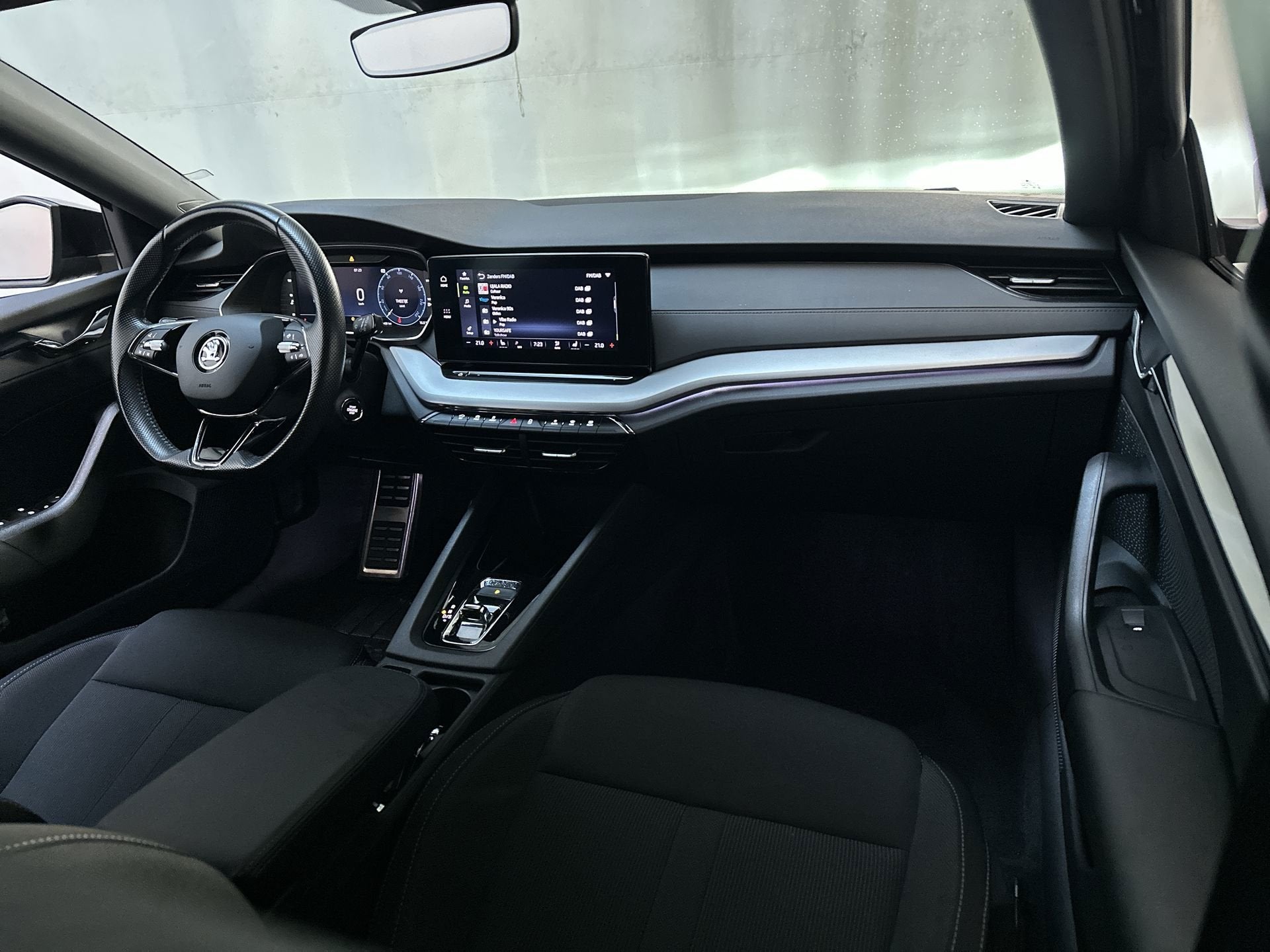 Skoda Octavia Combi 1.0 e-TSI DSG Sport Business Stoelverwar, Auto's, 1263 kg, Stof, Gebruikt, Met garantie (alle)