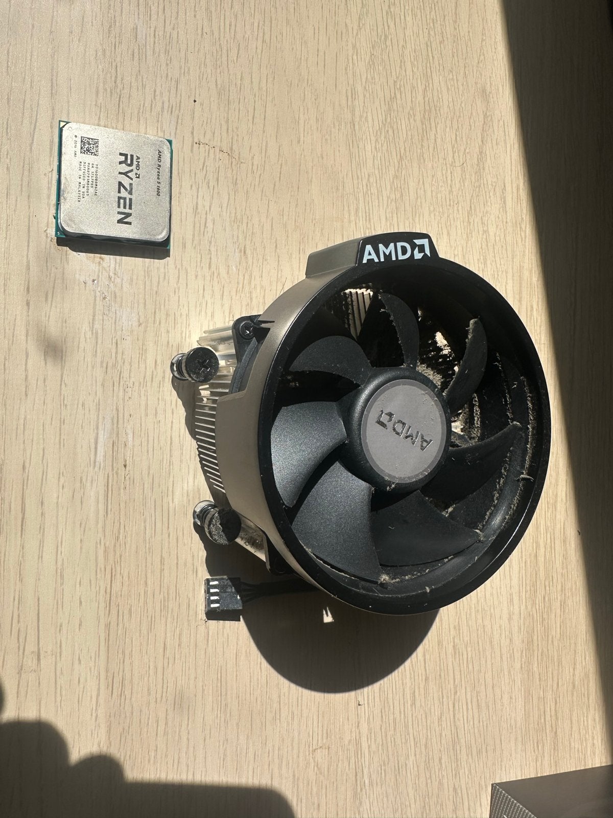 AMD Ryzen 5 1600 Processor met Wraith Spire Koeler, Computers en Software, Processors, Ophalen of Verzenden, Gebruikt, 4-core