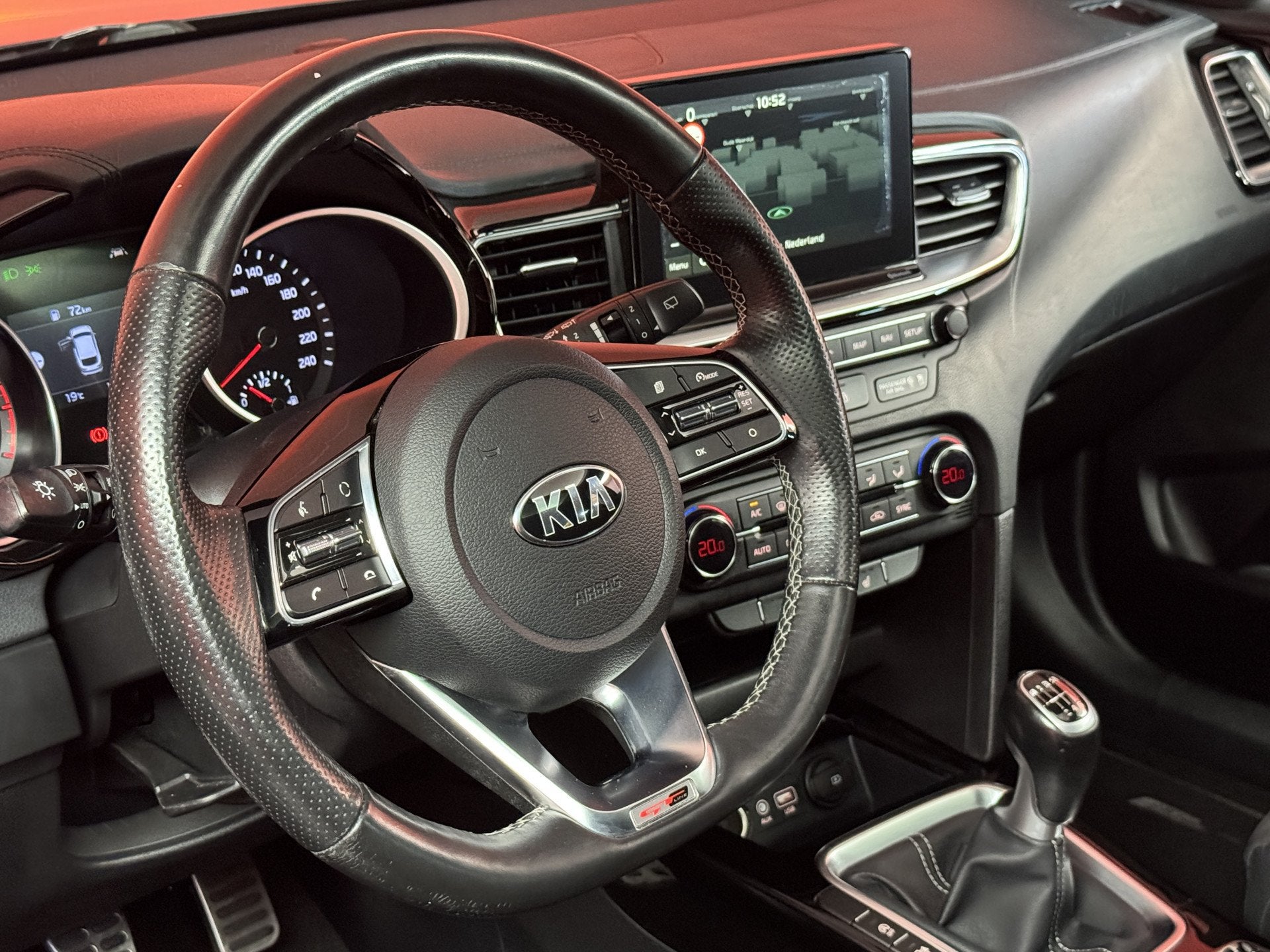 Kia ProCeed 1.0 T-GDI GT-Line | Pano | Stoel/Stuur Ver. | Ca, Auto's, Voorwielaandrijving, Gebruikt, Met garantie (alle), Zwart