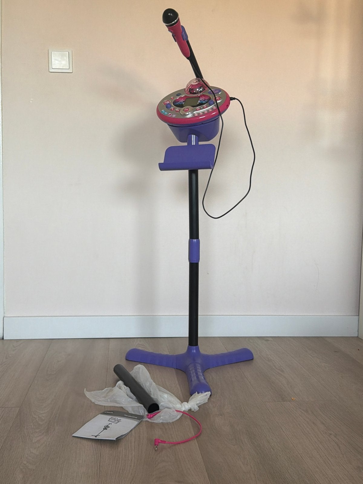 VTech Kidi Super Star Karaoke Microfoon met Standaard, Ophalen of Verzenden, Gebruikt, Microfoon(s)