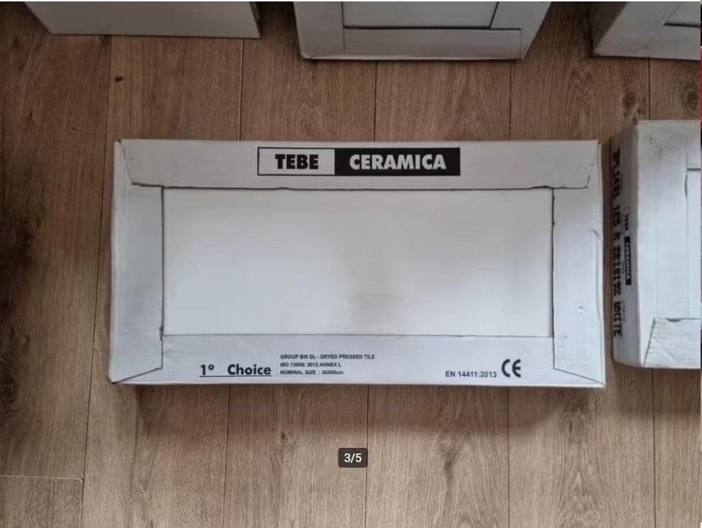 GRATIS 28x Tebe Ceramica Wit Glans 30x60, Ophalen, 40 tot 60 cm, Nieuw, Minder dan 5 m²