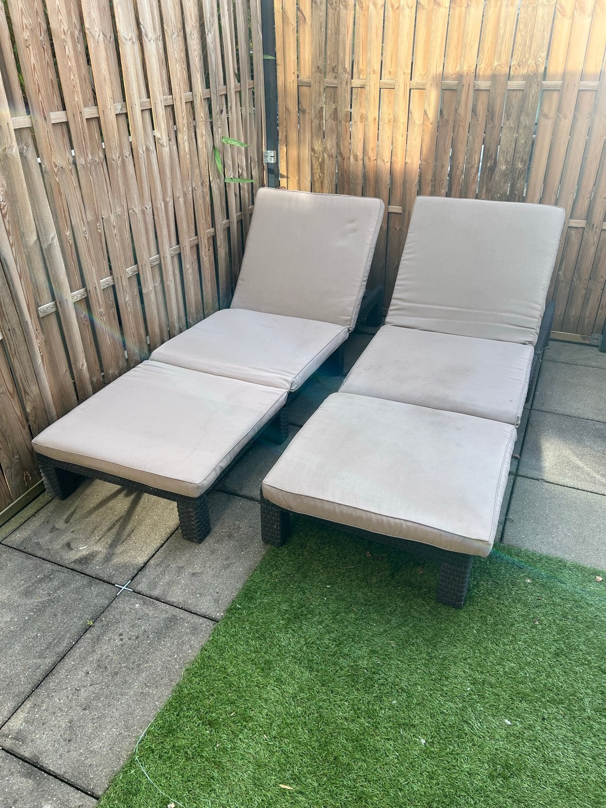 Set van 2 verstelbare wicker ligbedden met kussens, Tuin en Terras, Ophalen, Gebruikt, Wicker, Verstelbaar