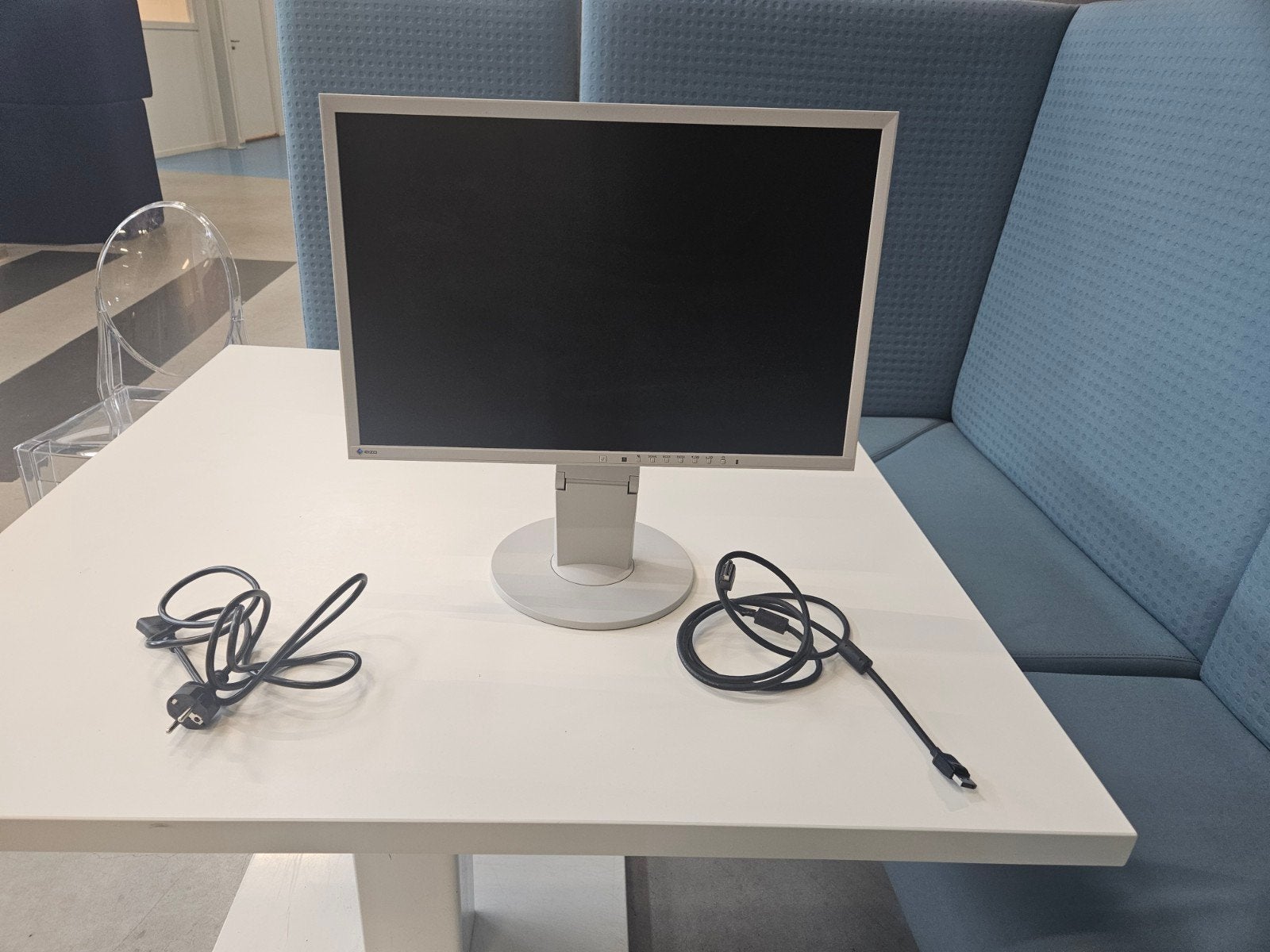 14 stuks EIZO FlexScan EV2216W 22 inch monitor (2015), Computers en Software, Ophalen, Gebruikt, DisplayPort, EIZO