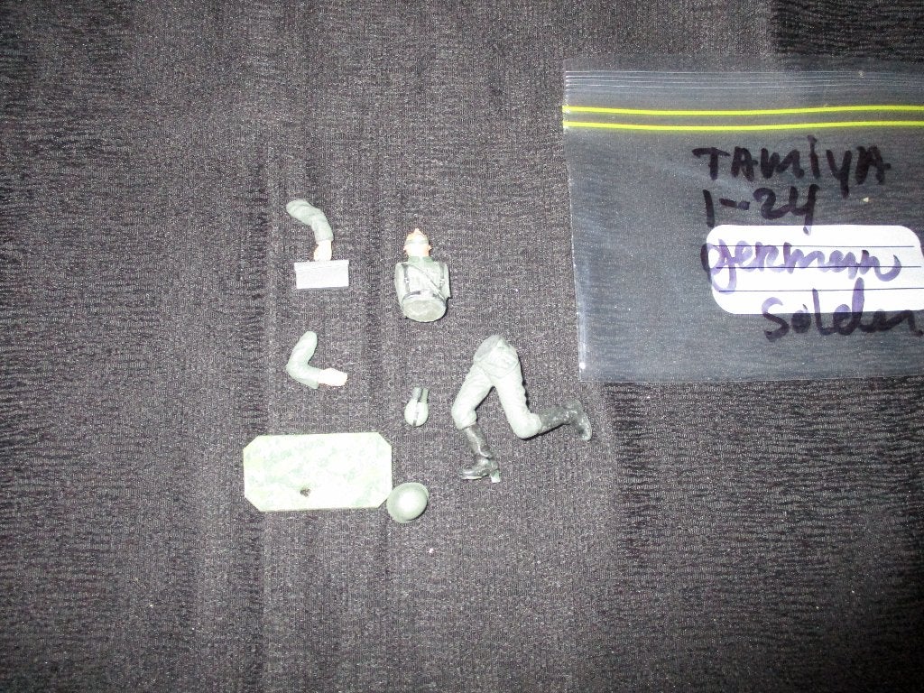 H-805,TAMIYA 1-24,GERMAN SOLDER WW2,, Ophalen of Verzenden, Gebruikt, 1:35 tot 1:50