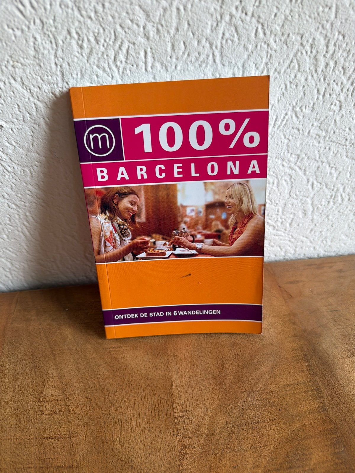 100% Barcelona reisgids - Ontdek de stad in 6 wandelingen, Europa, Ophalen of Verzenden, Reisgids of -boek, Gelezen