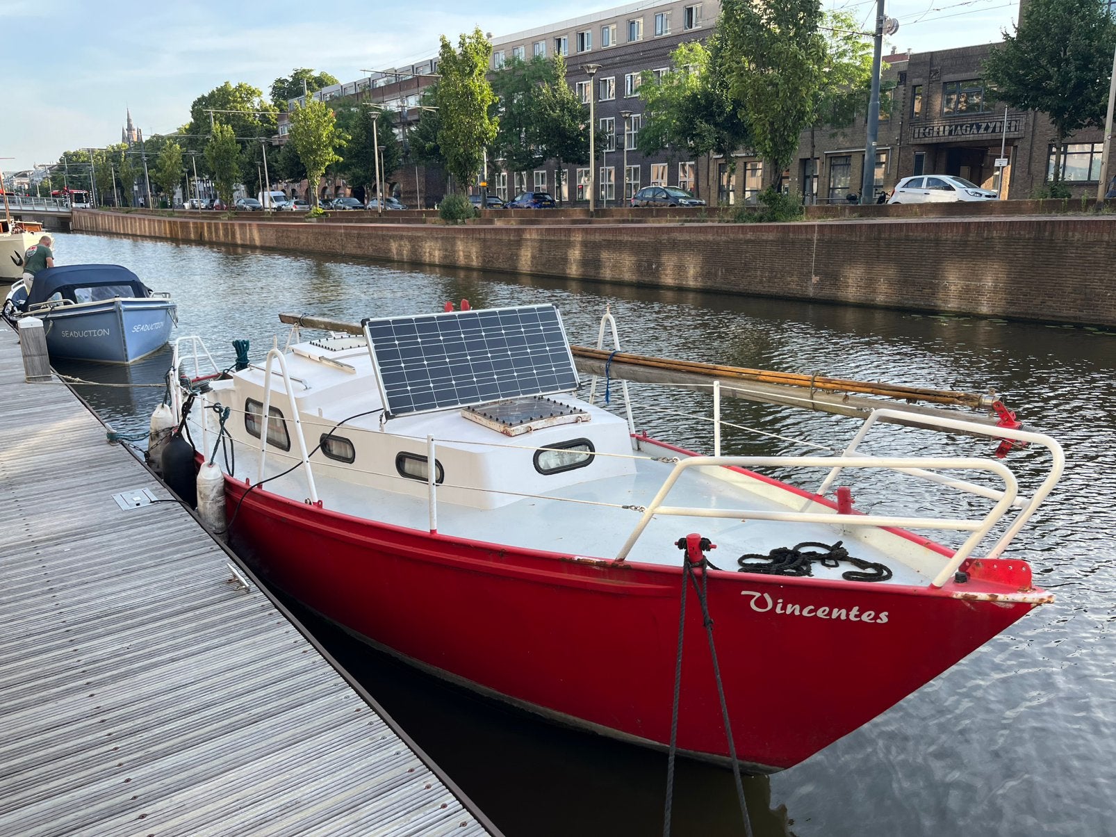 Varende AirBnB - Sneekermeer 800 met ligplaats in Delft, Watersport en Boten, Kajuitzeilboten en Zeiljachten, Overige merken, Gebruikt