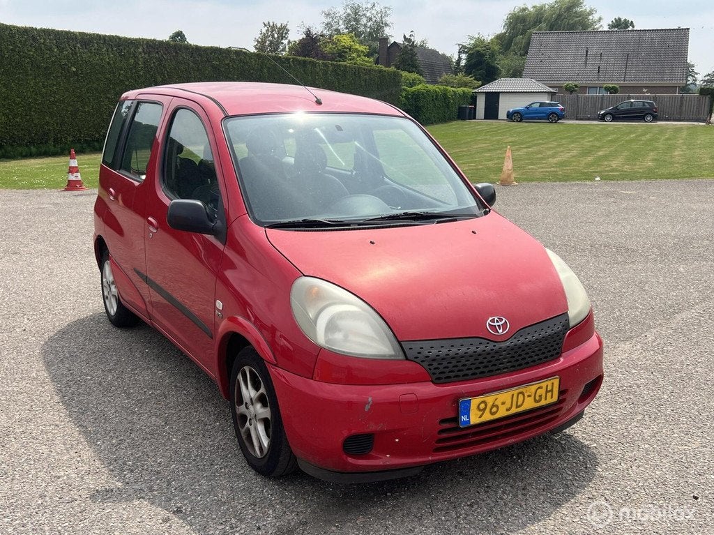 Toyota Yaris Verso 1.3-16V Automaat., Auto's, Toyota, 1299 cc, 86 pk, 4 cilinders, 400 kg