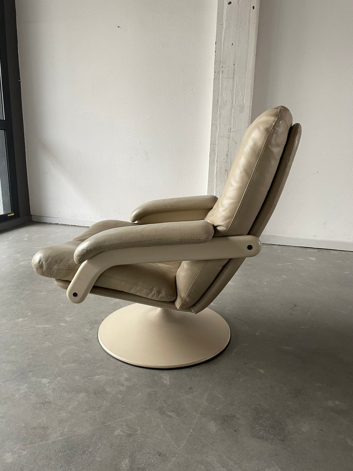 Leolux jaren 80 vintage draaistoel en kantelbaar, Ophalen, ., 2de hands, 75 tot 100 cm