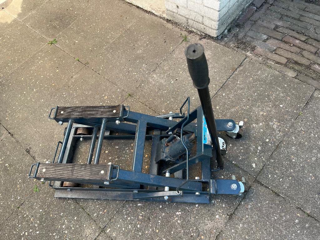 Motor krik car jack BMH 04-02, Ophalen