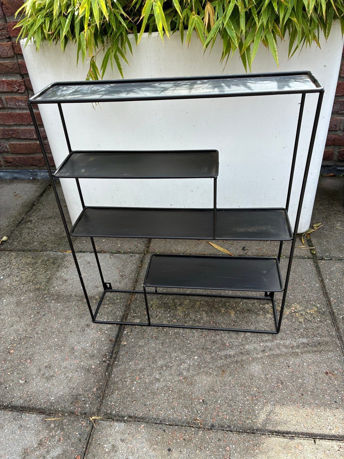 Zwart metalen wandrek, Ophalen of Verzenden, Gebruikt